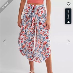 Billabong cropped flyaway pant printed floral wide leg slit